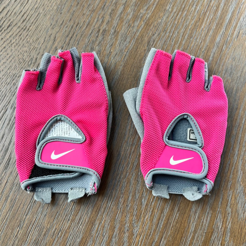 🌊Nike Fit Dry XS Fingerless Training Gloves Pink Grey Padded Weightlifting